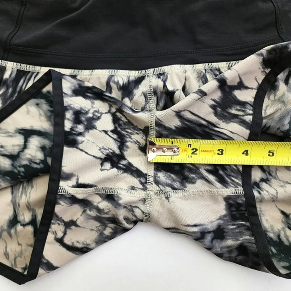 Lululemon Run Times Short Great Granite Black Mojave Tan Stretch 4" Inseam Sz 6 - Picture 14 of 15